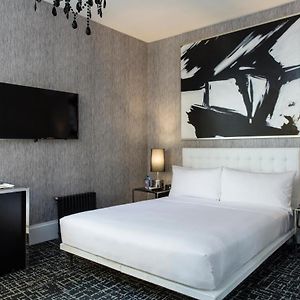 Accessible Room 1 Queen Bed